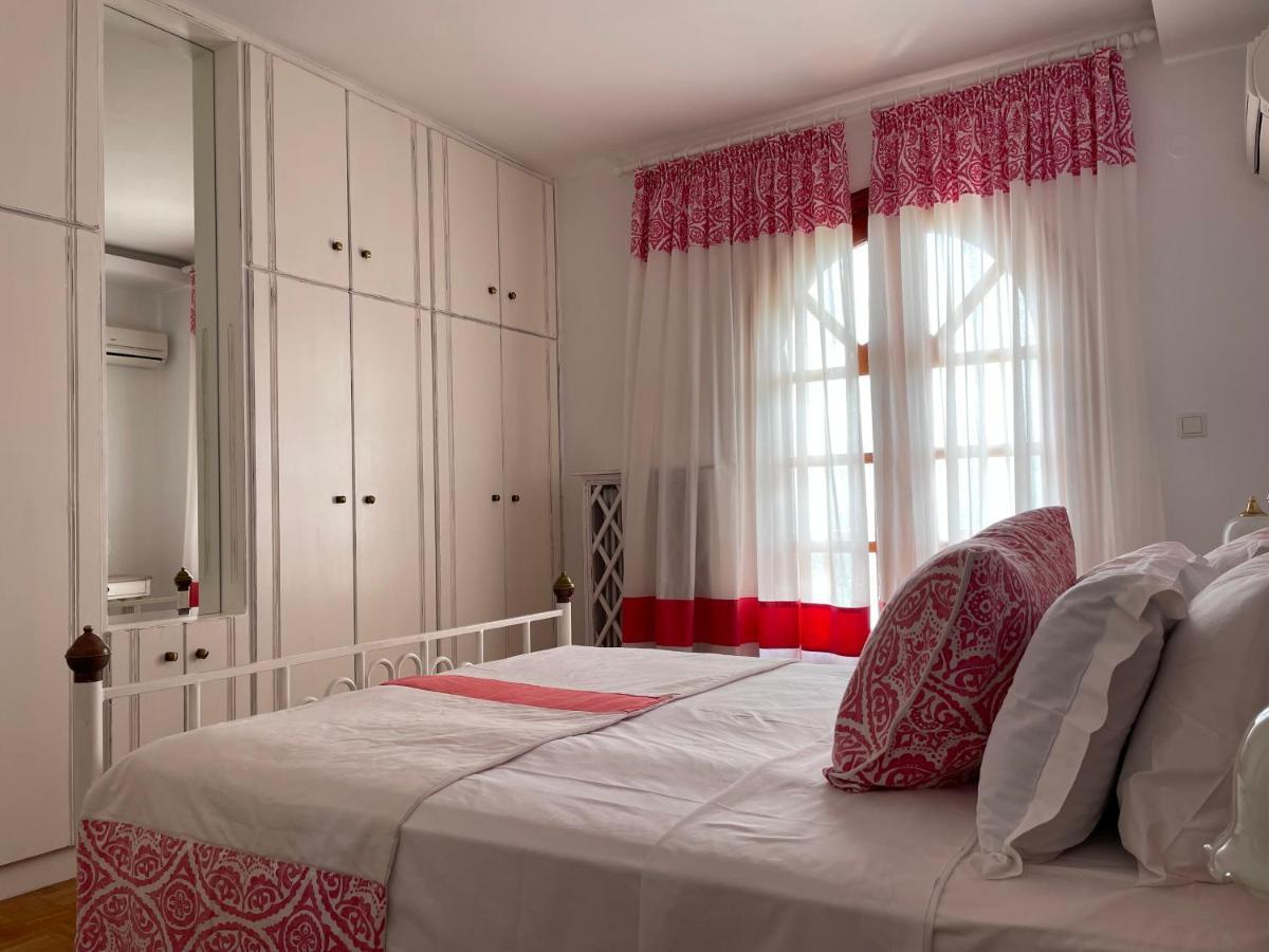 Byblos Mare-The Exclusive Beach Front Villa Skala Sotiros Exterior photo